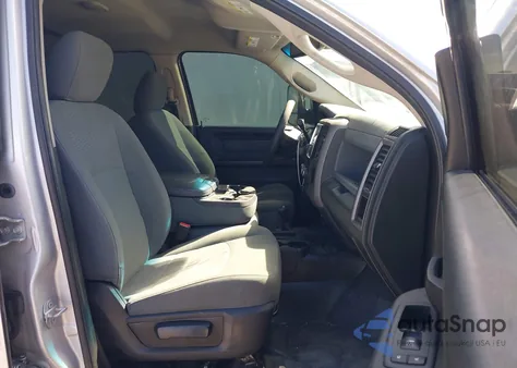 2018 Ram 2500 Tradesman 4X4 6'4 Box from USA, damaged, VIN 3C6UR5CL6JG315349